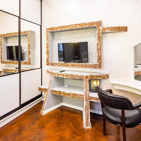 Апартаменти Alfa Uzhgorodska