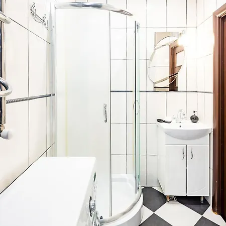 Апартаменти Alfa Uzhgorodska *